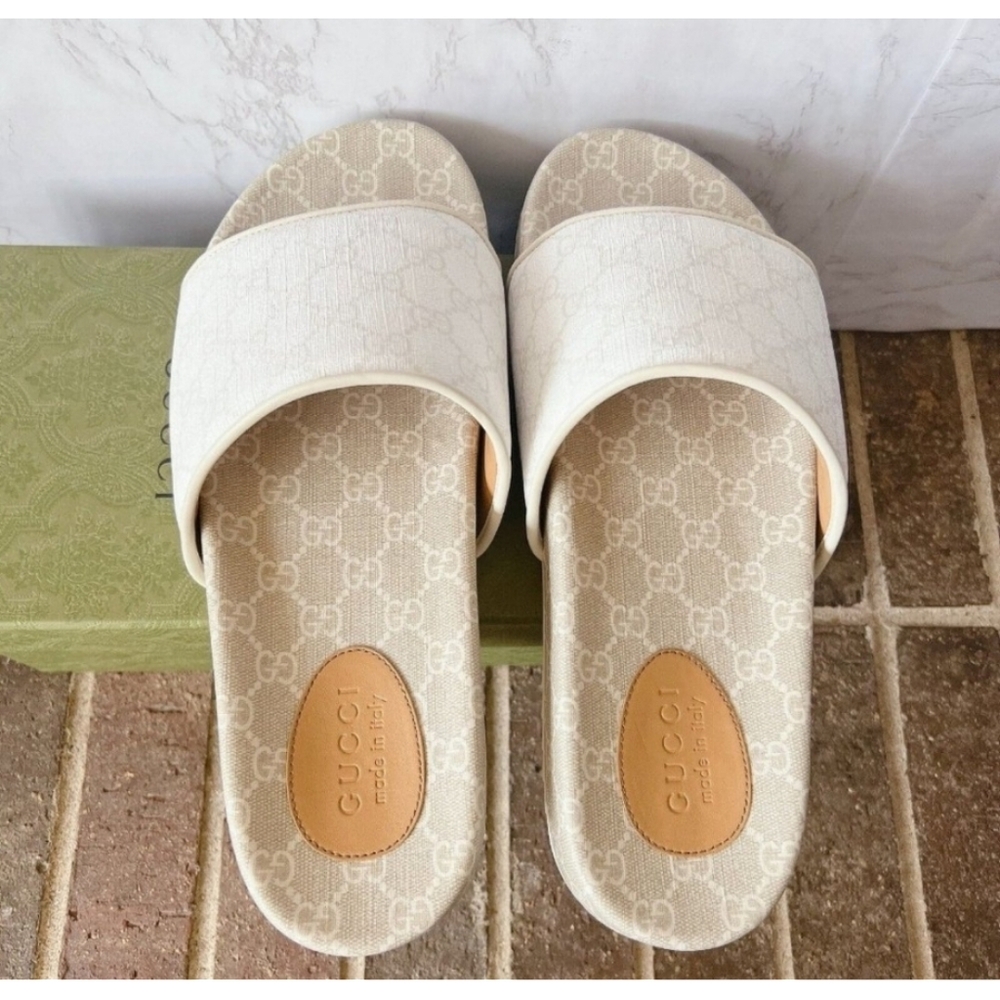 Gucci Slides in Cream/Ivory UK8 US Men's 8.5 US Woman's 10.5 - Full Inclusion - Picture 7 of 10
